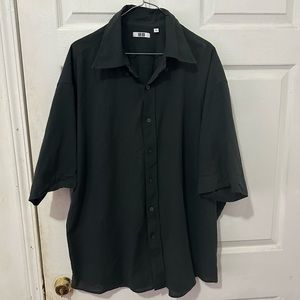 Uniqlo U Shirt